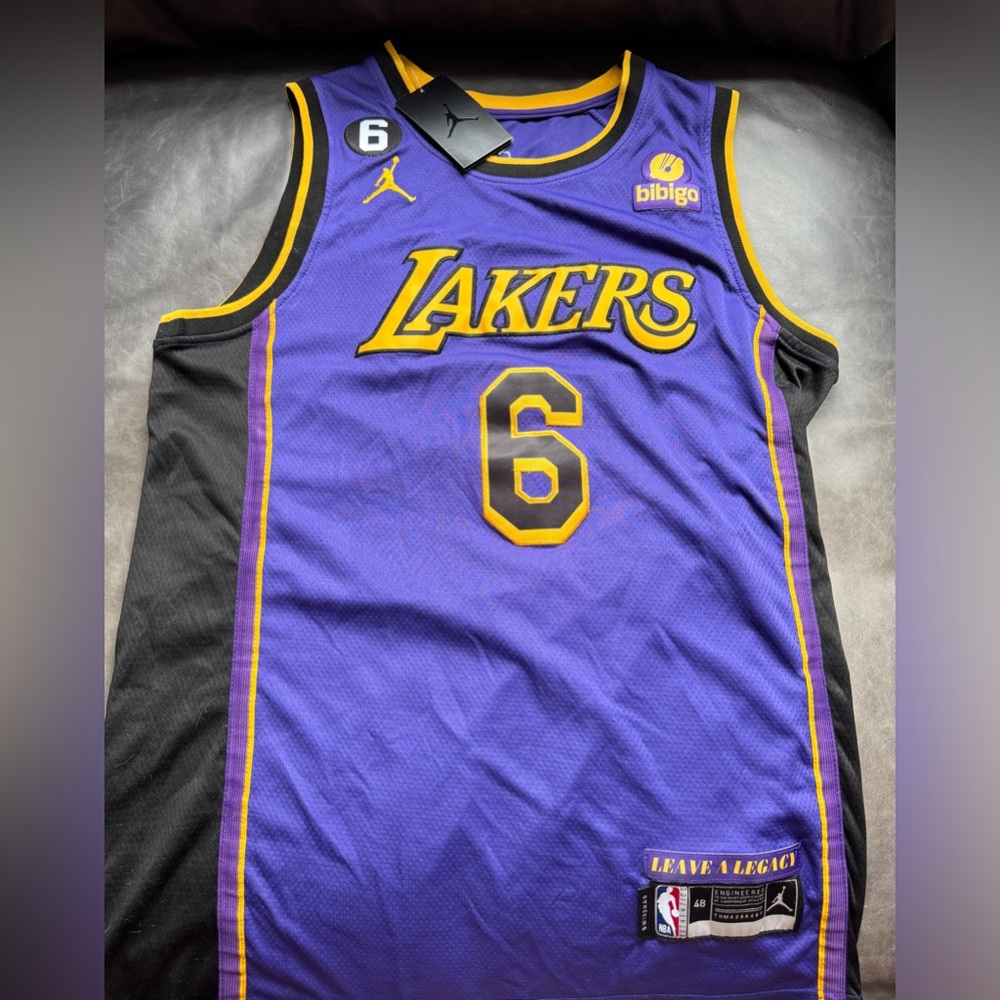 Lebron James Lakers Jersey.